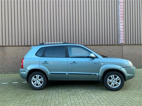 Hyundai Tucson - 2.0i 4WD Style 2005 154.000 Clima NAP APK - 1