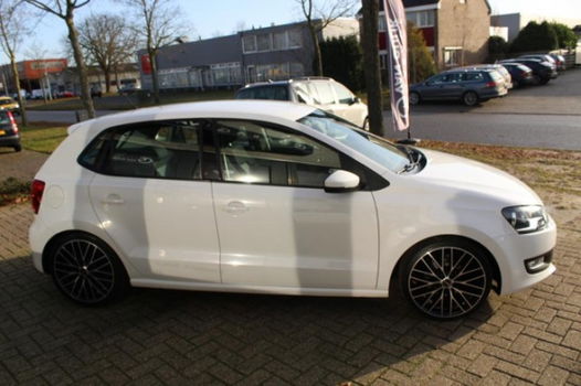 Volkswagen Polo - 1.4 86PK 5drs, 18Inch, Gti.Look, Mistlampen - 1