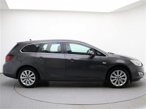 Opel Astra Sports Tourer - 1.4 Turbo Cosmo - 1