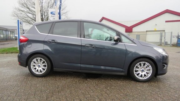 Ford C-Max - 1.6 EcoBoost Titanium 150 pk, Navigatie, Trekhaak, Camera, Winter Pack - 1