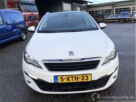 Peugeot 308 - 1.6 hdi 120pk 6-bak bleu executive - panoramadak - led - navi - touchscreen - pdc - 17 - 1