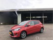 Toyota Yaris - 1.5 88pk hybride aut dynamic - pano - leer - clima - adaptive cruise - cam. - line as - 1 - Thumbnail