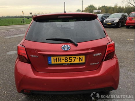 Toyota Yaris - 1.5 88pk hybride aut dynamic - pano - leer - clima - adaptive cruise - cam. - line as - 1