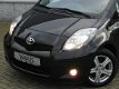 Toyota Yaris - 1.3 VVT-i Aspiration 5drs Clima Smart entry - 1 - Thumbnail