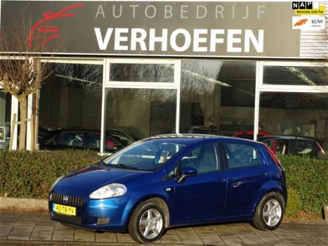 Fiat Grande Punto - 1.4 Dynamic - AIRCO - MULTIFUNCTIONEEL STUUR - BOEKEN - NAP - 1