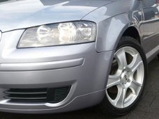 Audi A3 - 1.6 Attraction , Aut.Airco, 17"LM velgen