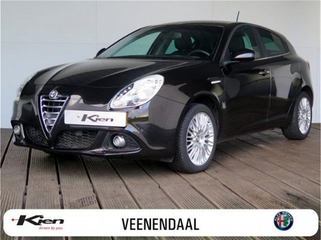 Alfa Romeo Giulietta - 1.4 T Exclusive | Navigatie | Leder | Stoelverwarming - 1