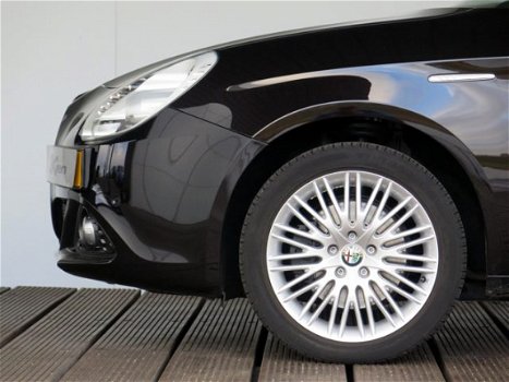 Alfa Romeo Giulietta - 1.4 T Exclusive | Navigatie | Leder | Stoelverwarming - 1