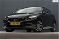 Volvo V40 - 1.6 T3 150PK Momentum Sport (NAVIGATIE, DIGITAL COCKPIT, TELEFOON, CRUISE, SPORTSTOELEN, - 1 - Thumbnail