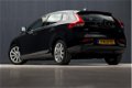 Volvo V40 - 1.6 D2 Momentum (NAVIGATIE, CRUISE, KEYLESS, CAMERA, DIGITAL COCKPIT, PDC, TELEFOON, LM - 1 - Thumbnail