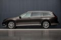 Volkswagen Passat Variant - 1.6 TDI Highline Sport Automaat (PANO DAK, GROOT NAVI, LEDER, ADAP CRUIS - 1 - Thumbnail