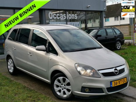 Opel Zafira - 2.2 Executive Aut/Airco/Cruise/PDC/Navi/7-zits/NAP - 1