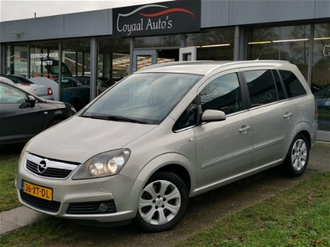 Opel Zafira - 2.2 Executive Aut/Airco/Cruise/PDC/Navi/7-zits/NAP - 1