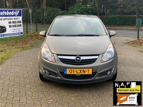 Opel Corsa - 1.4-16V 111 Edition - 1