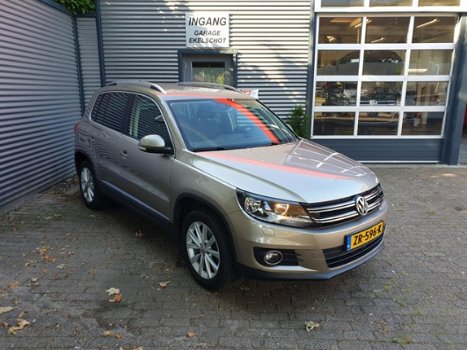 Volkswagen Tiguan - 1.4 TSI Comfortline Business - 1