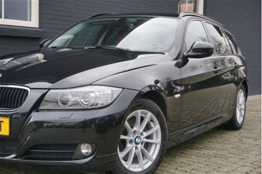 BMW 3-serie Touring - 320i Luxury Line Leder-Navigatie-Xenon - 1