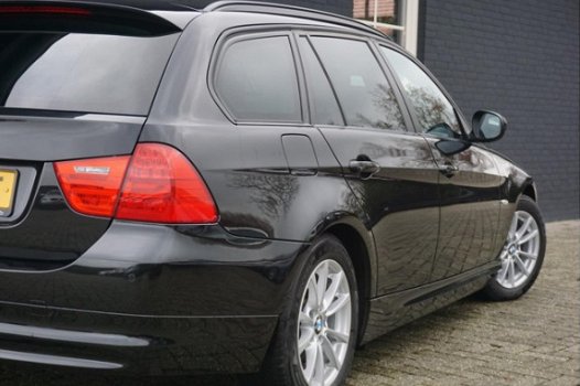 BMW 3-serie Touring - 320i Luxury Line Leder-Navigatie-Xenon - 1