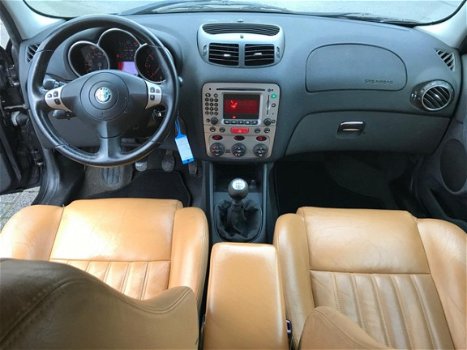 Alfa Romeo 147 - 1.9 JTD Edizione Esclusiva * DRIEM VERV. BIJ 294DKM*APK BIJ AFLEVERING *AIRCO - 1