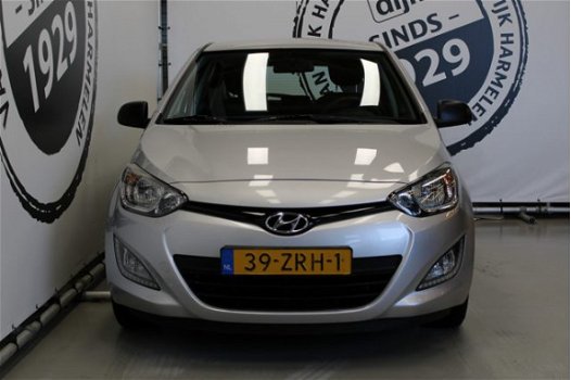 Hyundai i20 - 1.2i Business Edition AIRCO - 1