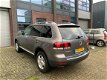 Volkswagen Touareg - 1 - Thumbnail