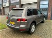 Volkswagen Touareg - 1 - Thumbnail