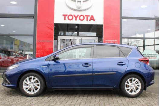 Toyota Auris - 1.8 Hybrid Dynamic | Navigatie | Trekhaak | Parkeersensoren - 1