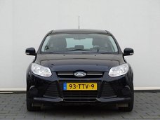 Ford Focus - 1.0 ECOBOOST 74KW 5-D Navi Trekhaak Parkeersensoren Cruise Airco