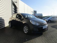 Kia Rio - 1.2 CVVT ComfortLine Airco, Telefoon voorbereiding, Cruise Control, Rijklaarprijs