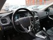 Volvo V40 - 1.6 D2 115pk Summum Leder Navigatie Trekhaak Winterbandenset - 1 - Thumbnail