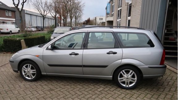 Ford Focus Wagon - 1.6-16V Collection 2DE EIGENAAR/TREKHAAK/NAP - 1