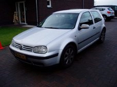 Volkswagen Golf - 1.9 TDI Sportline 6 bak