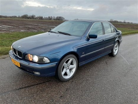 BMW 5-serie - 535i Executive E39 V8 Youngtimer | automaat | Full option 1997 | NAP - 1