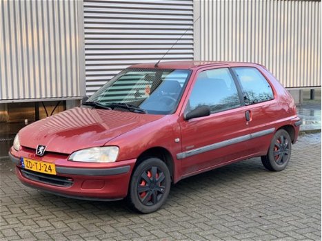 Peugeot 106 - 1.1 APK Elektr pakket/CV op afstand/ APK t.m 15-01-2021 - 1