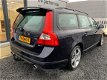 Volvo V70 - 2.5FT Momentum R-DESIGN LEDER/TREKHAAK/STOELVERW - 1 - Thumbnail