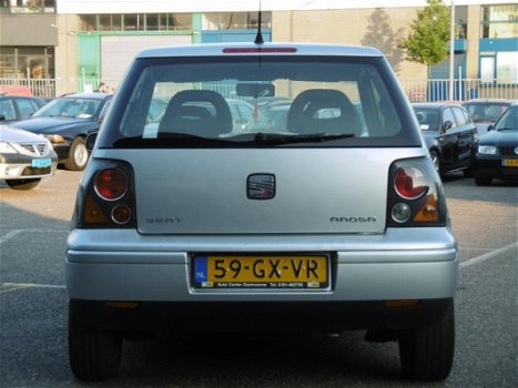 Seat Arosa - 1.4i Signo M.2002 NAP/STUURBEKR/AIRCO/APK 12-2020 - 1