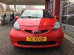 Toyota Aygo - 1.0-12V + Nieuwe APK, Grote beurt, Elek ramen, airco, boekjes, NAP, Nl auto - 1 - Thumbnail