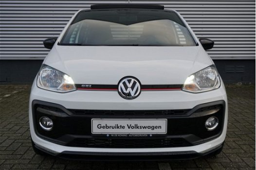 Volkswagen Up! - 1.0TSI/116PK GTI · Pan.dak · Stoelverwarming · Beats sound - 1