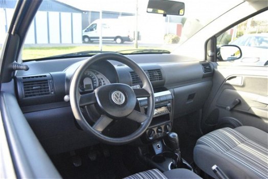 Volkswagen Fox - 1.2 Trendline Stuurbekrachtiging Nieuwe APK - 1