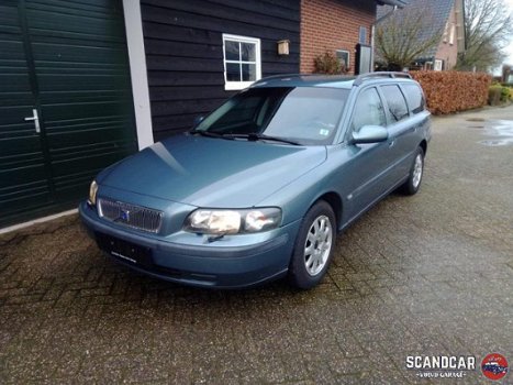 Volvo V70 - 2.4 youngtimer handgeschakeld - 1