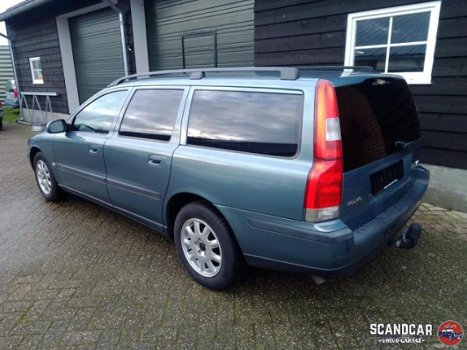 Volvo V70 - 2.4 youngtimer handgeschakeld - 1