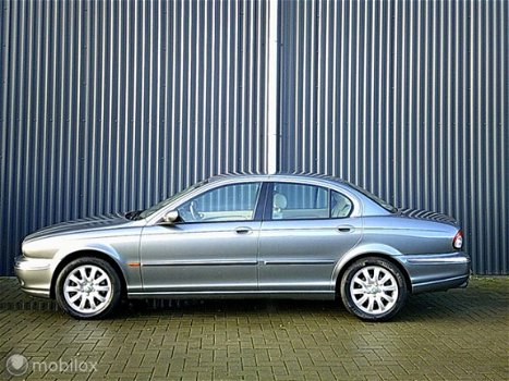 Jaguar X-type - 2.5 V6 4WD komt binnen Nw APK NAP luxe - 1