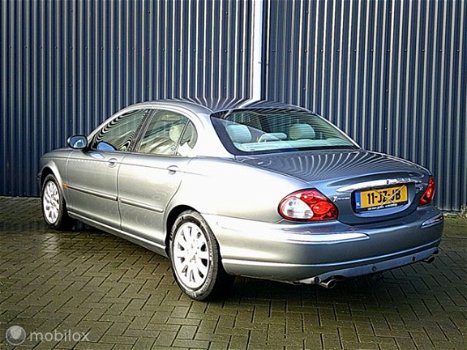 Jaguar X-type - 2.5 V6 4WD komt binnen Nw APK NAP luxe - 1