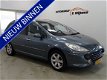 Peugeot 307 SW - 2.0 HDiF 136 pk Premium NAV 6 PERS I CLIMA I TOPSTAAT I APK 11-2020 - 1 - Thumbnail