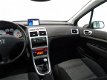 Peugeot 307 SW - 2.0 HDiF 136 pk Premium NAV 6 PERS I CLIMA I TOPSTAAT I APK 11-2020 - 1 - Thumbnail