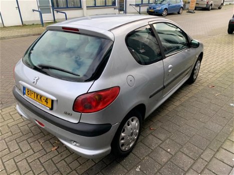 Peugeot 206 - 1.4 X-line AUTOMAAT, met airco en nieuwe APK - 1