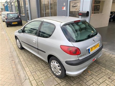 Peugeot 206 - 1.4 X-line AUTOMAAT, met airco en nieuwe APK - 1