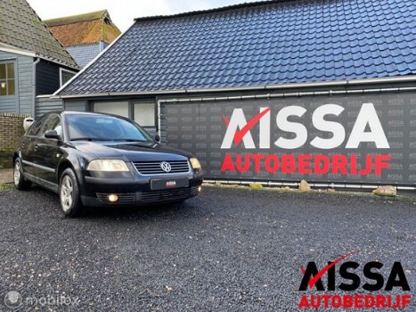 Volkswagen Passat - 2.0 Comfortline Airco/Cruise/Usb - 1