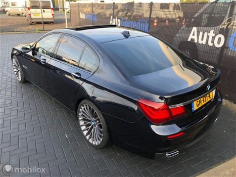BMW 7-serie - 750d xDrive High Executive € 144.000, - nieuw 61.000 km Bj 2015 - 1