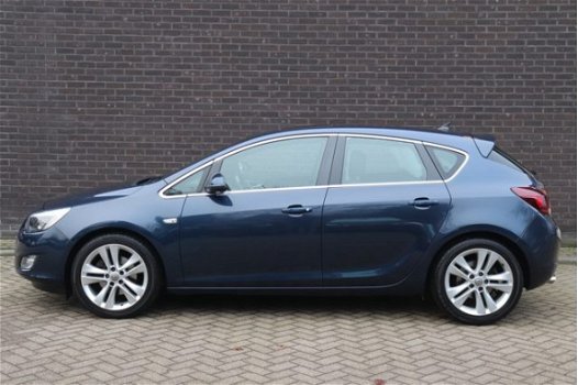 Opel Astra - 180pk Turbo Sport (Climate/T.haak/Open dak/18