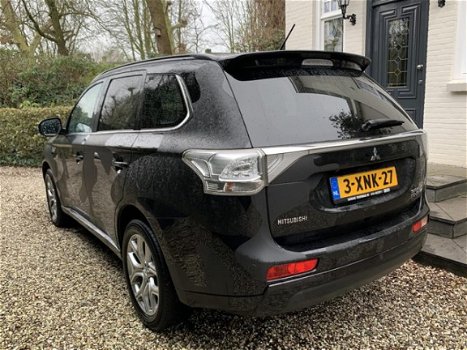 Mitsubishi Outlander - 2.0 PHEV Instyle FULL OPTION, MARGE Dealer onderhouden, Volleder Zwart - 1